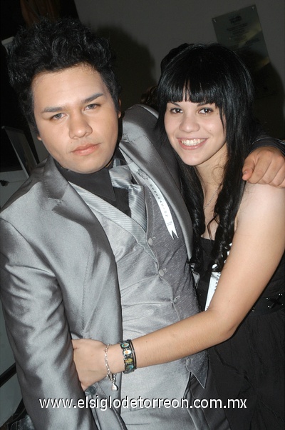 21072011 López y Alejandra Meraz.