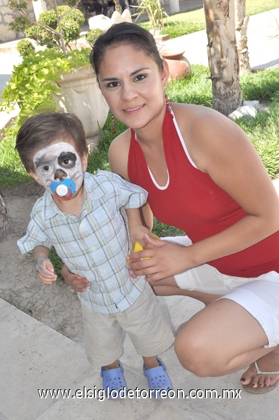 22072011  y Karina.