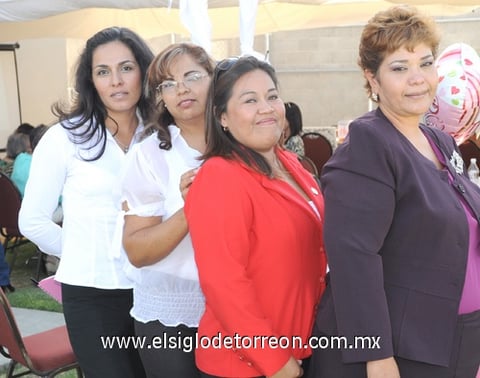 23072011  Yolanda, Laura y Lily.