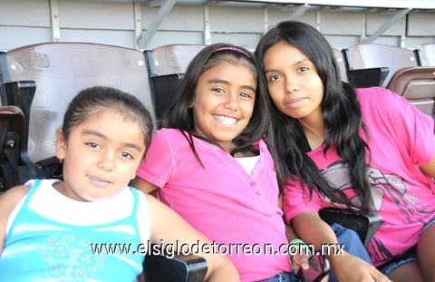 30072011 , Citlaly y Liliveth.