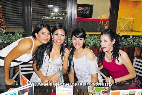 01082011 Acuña, Mayra, Karen y Wendy.