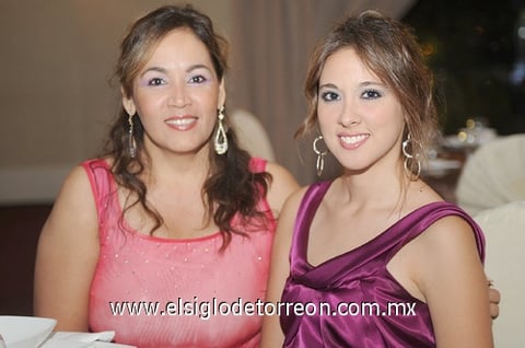 01082011 Chávez y Erandy Fuentes.