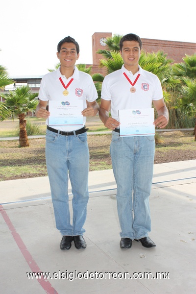 01082011  Ramírez Enríquez, medalla de oro y Jorge Gerardo Acosta, medalla de bronce en la  Olimpiada Regional Asia-Pacífico de Geografía 2011, organizado por la Academia Mexicana de Ciencias con el apoyo del Consejo Nacional de Ciencia y Tecnología.
