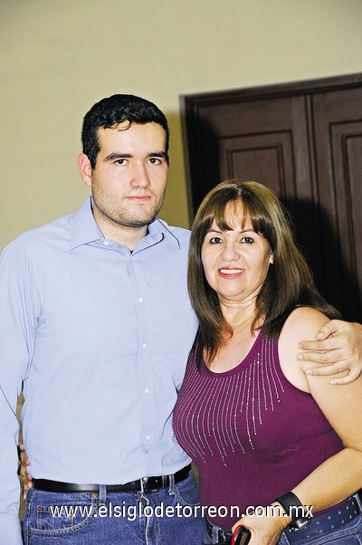 02082011 Dávila y Lupita Dávila.