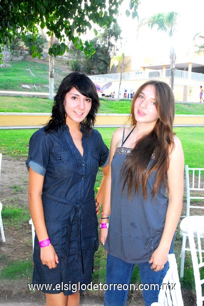 02082011  y Andrea Ríos.