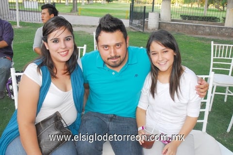 09082011  Charles, Lu Rodríguez y Liza Lazcano