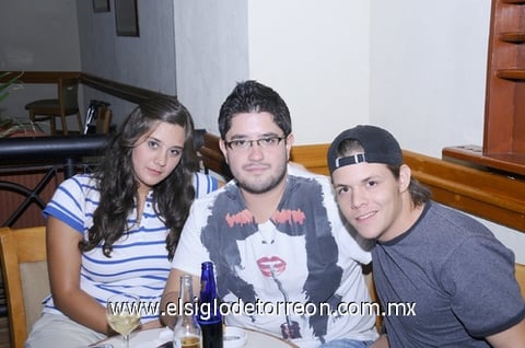 08082011  Pineda, Mauricio Peimbert y Rodrigo Cigarroa.