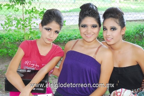 07082011 Armijo Alvarado, Laura Melanie Bujanda e Isela Hernández.