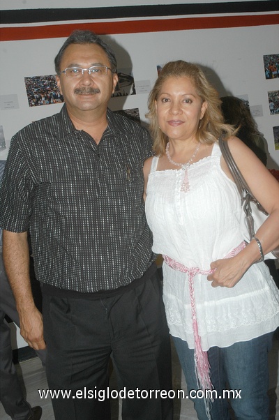 07082011  Montoya y Elba Hernández.