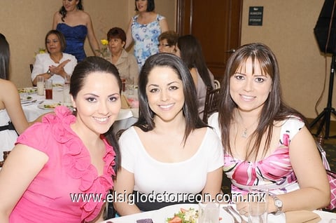 07082011  Vidaña, Georgina Rodríguez y Shirley Carvajal.