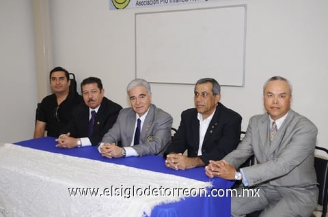 07082011 Frías, Mauro Luján, Gustavo Flores, Jorge Milán y Miguel Chong López.