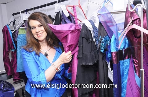 07082011  mostró su gran capacidad en diseño en la colección 'Mis Raíces'.
