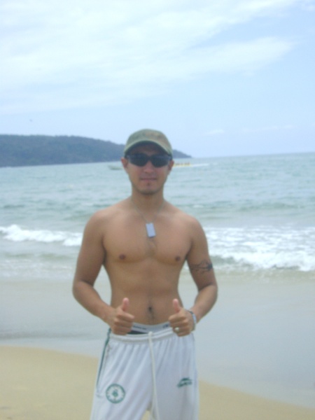 JONATHAN Quiñones de vacaciones en Guayabitos.