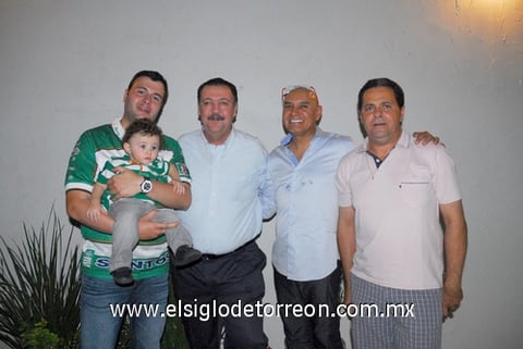 10082011  a la degustación.