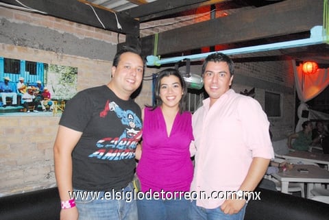 12082011 , Erika, Marcos, Meche e Iván.