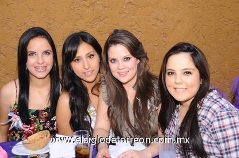 Fernanda, Ale, Anahí y Lariza.