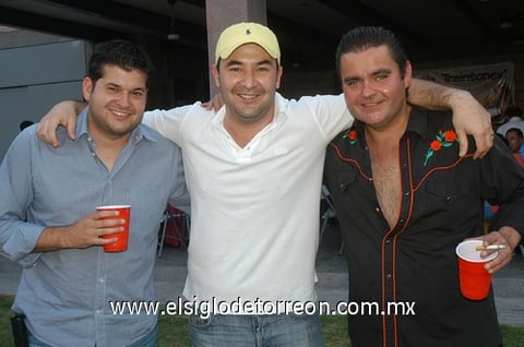 José Manuel, Artemio y Kiro.