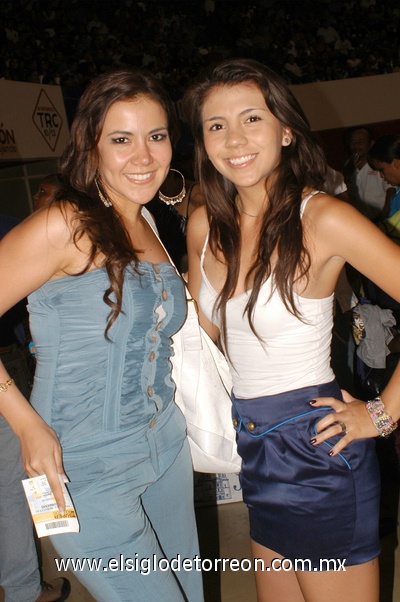 16082011  Luján y Elva Rodríguez.