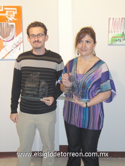 14082011  al premio económico, los ganadores recibirán un galardón alusivo al certamen.