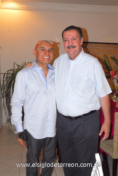 14082011  José y Costy Papadópulos.