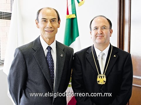 14082011  Gustavo Ramírez Vargas y Rector Luis Arturo Dávila de León.