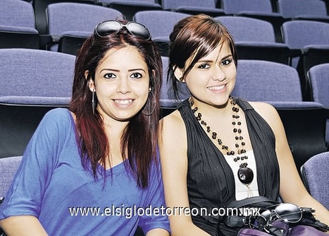 17082011 Rojas y Mónica Gómez.