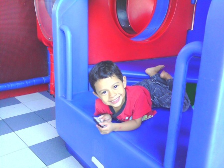 ANDRÉ SEBASTIÁN Gómez Ramírez.