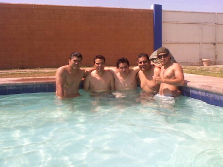 JOSÉ, Alex, Luis, Ricardo y Jonathan.