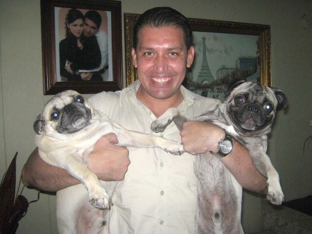 JORGE Contreras con ‘Poncho’ y ‘Rocky’.