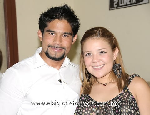22082011  de la Cruz y Carolina Gutiérrez.