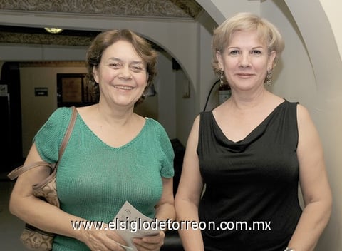 22082011  y Martha.
