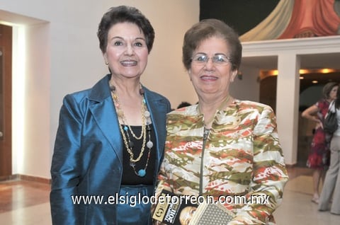 23082011  Elena Vargas, Güera Graham y María Aurora Revueltas.