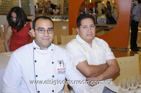 22082011 Aguirre y Carlos Rivera.
