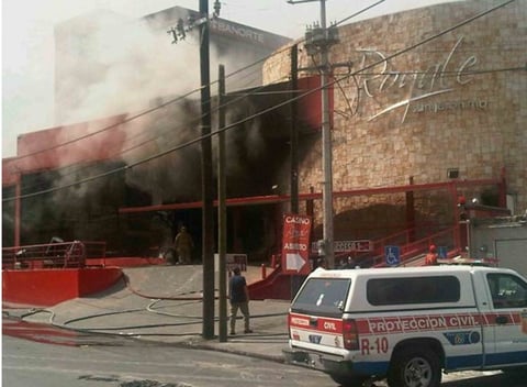 El presidente Felipe Calderón calificó como un 'aberrante acto de terror y de barbarie' el asesinato múltiple que se registró en el 'Casino Royale' en la ciudad de Monterrey, con más de 30 víctimas.