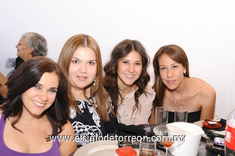 25082011  Dávila, Nayeli Félix, Any Godina y Lucía Mitre.