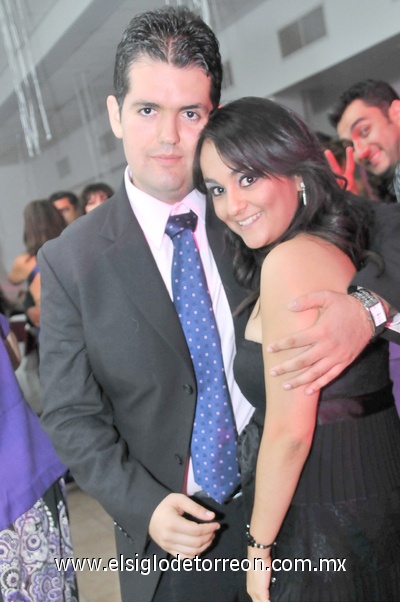 25082011  Loaeza y Cecilia Hernández.
