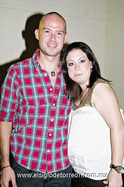 27082011  y Adriana Murato.