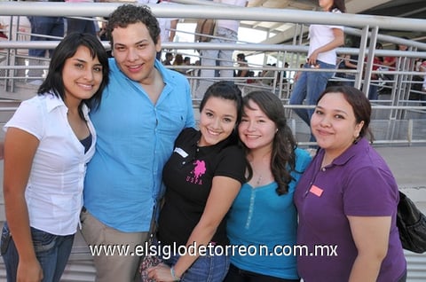 29082011  Cabrera, Israel Flores, Michelle Gutiérrez, Anahí Martínez y Érika Martínez.