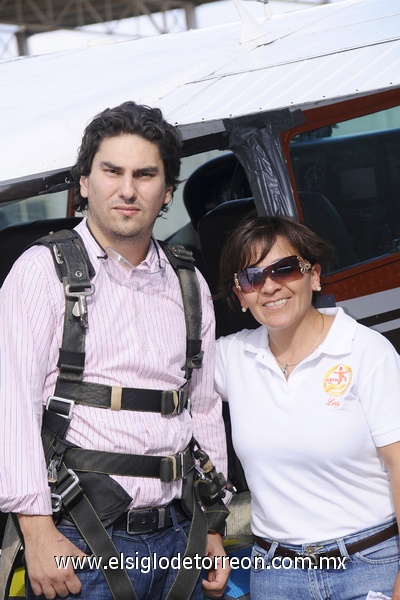 29082011  Mojica y Lety.