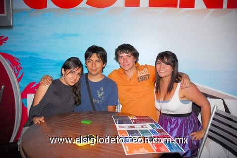 30082011  Rodríguez, Paloma Díaz y Alma Quezada.