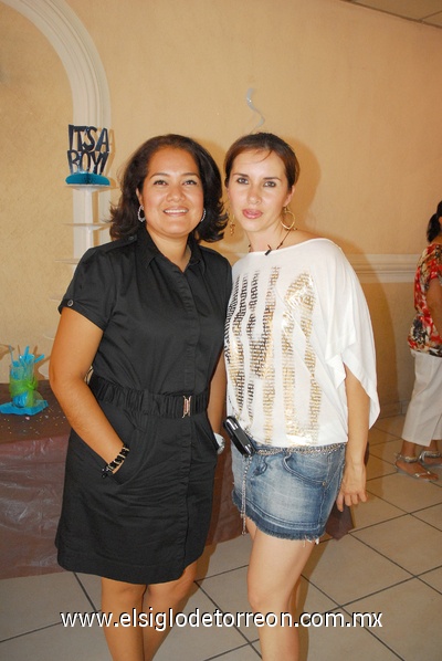 30082011 Morales y Monse Serna.