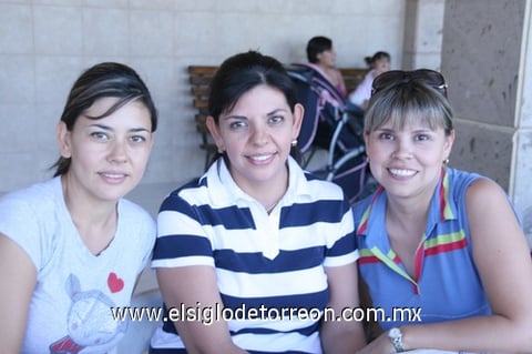 01092011 , Pamela, Yunuen y Marijose.