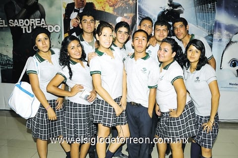 04092011  Cinthia, Luis, Menny, Anuar, Alexis, Karen, José, Jesús, Viridiana y Mitchaelle.