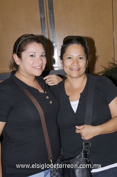 04092011 Ramírez y Zoila Gloria.