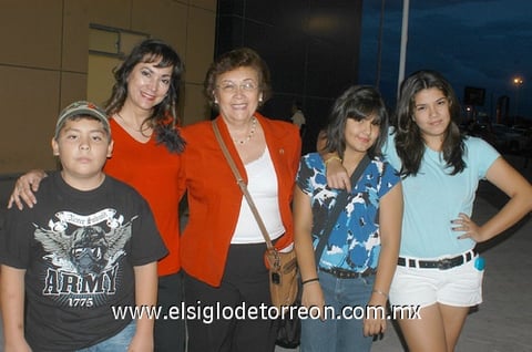 04092011 , Marbel, Ángeles, Rosy y Victoria.