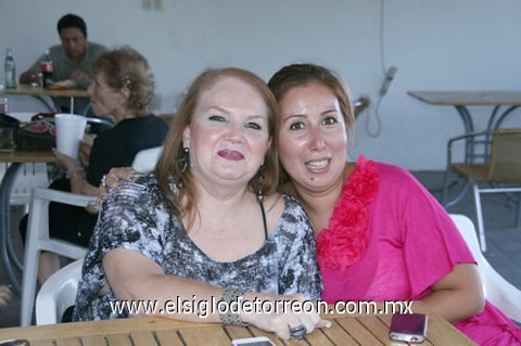 04092011  Rendón y Lorena Urrutia.