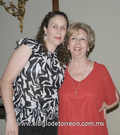 04092011  de S. y Aurorita Máynez.