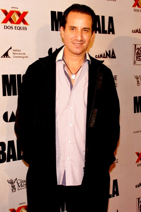 Plutarco Haza fue uno de los invitados al estreno de 'Miss Bala'.