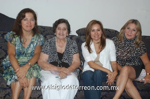 08092011 , Lupita, Yolanda, Maru y Cristy.
