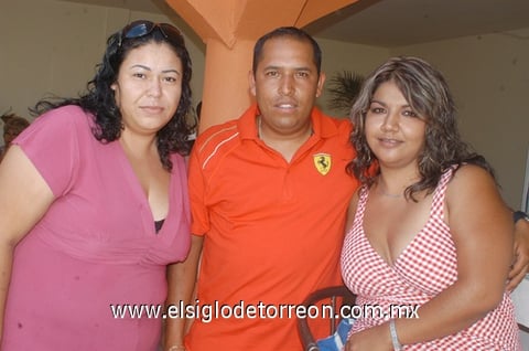 08092011  David y Sandra.